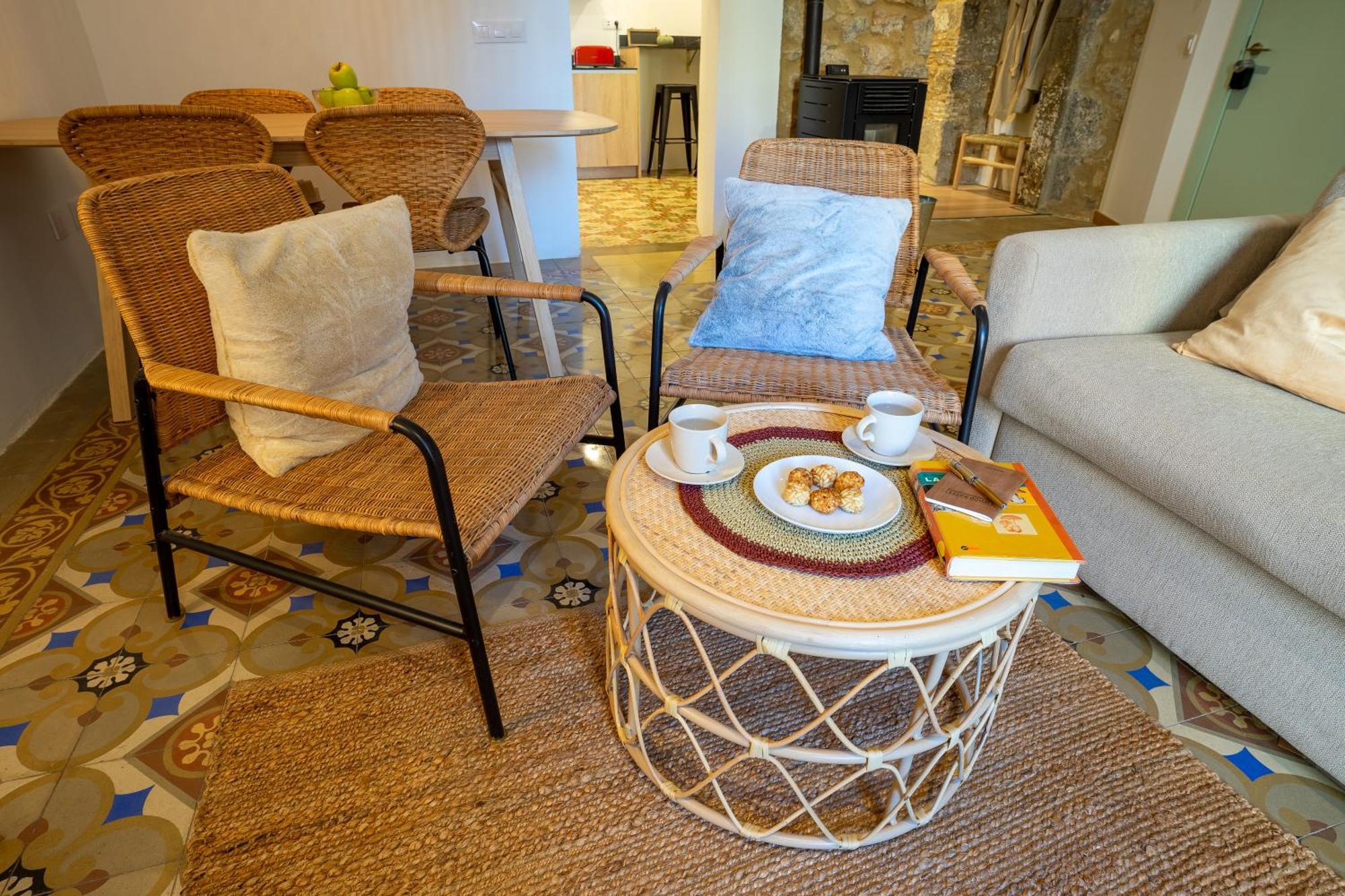 Empordanna, Apartamento Con Encanto En El Corazon Del Emporda Torroella De Montgri Luaran gambar