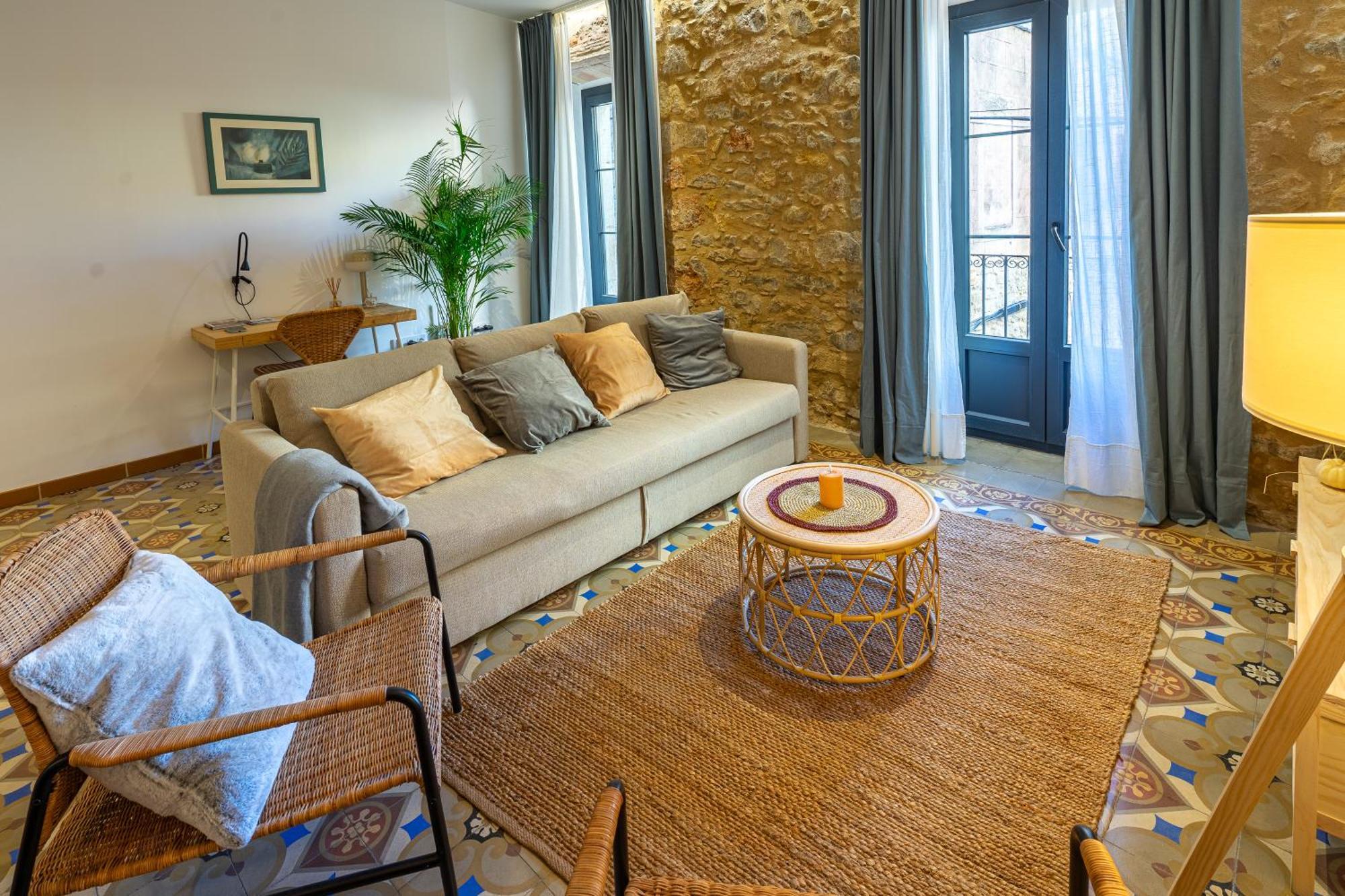 Empordanna, Apartamento Con Encanto En El Corazon Del Emporda Torroella De Montgri Luaran gambar