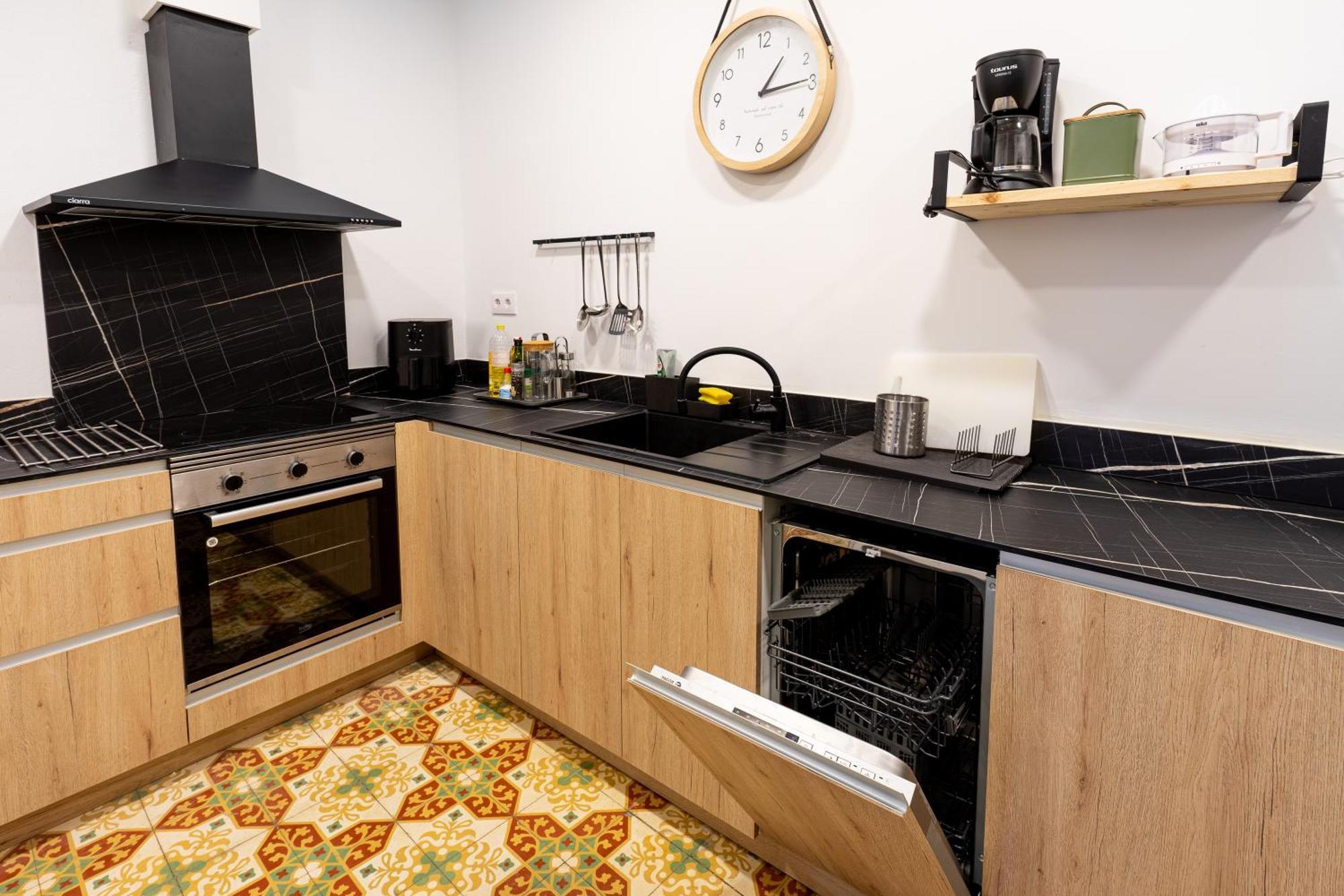Empordanna, Apartamento Con Encanto En El Corazon Del Emporda Torroella De Montgri Luaran gambar